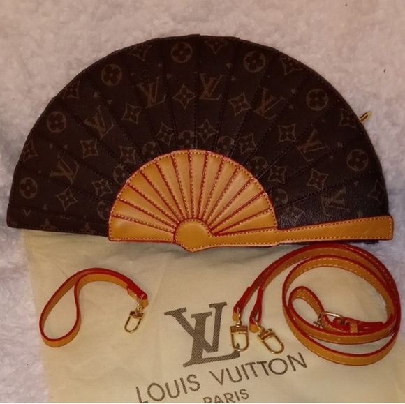 Louis Vuitton Fan-Shaped Mono Brown and Tan Clutch - Picture 16 of 16